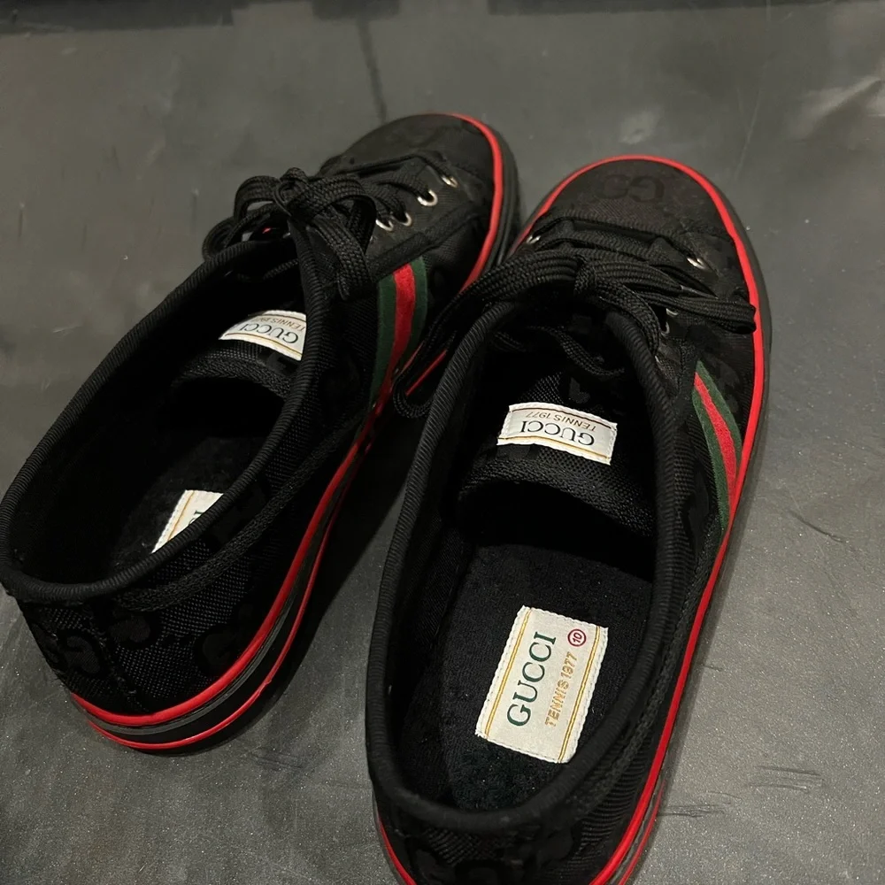 Gucci Men's Black Tennis Sneakers - Picture 7 of 11